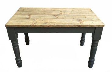 Reclaimed Timber Table Tops For Restaurants And Cafes